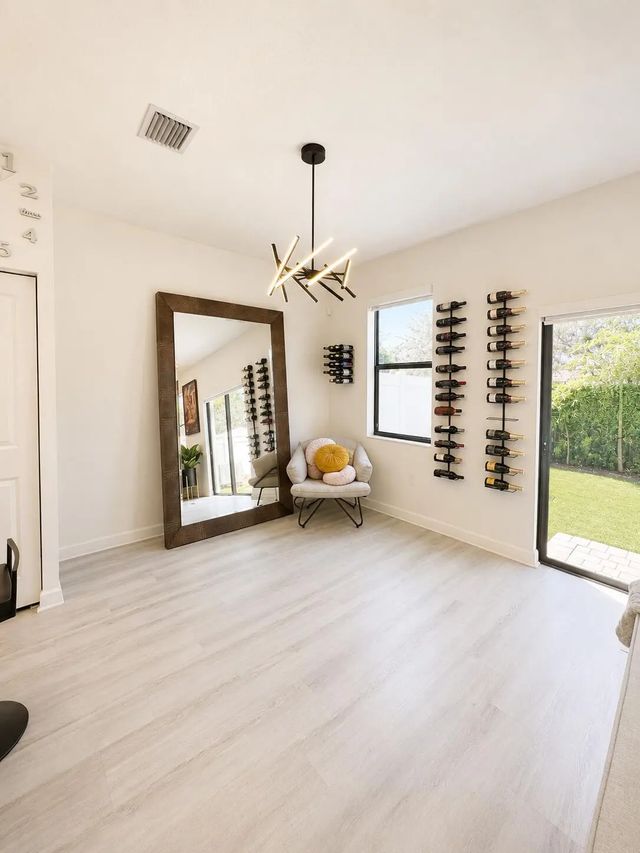 4 of 27 - 424 Nw 203rd Terrace, Miami Gardens, FL