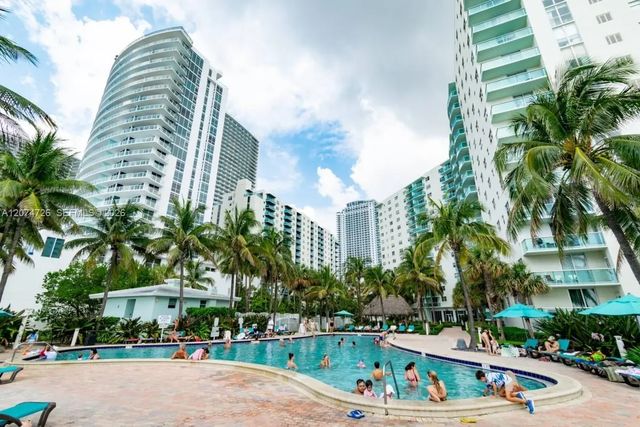 3 of 19 - 3901 S Ocean Drive #6t, Hollywood, FL
