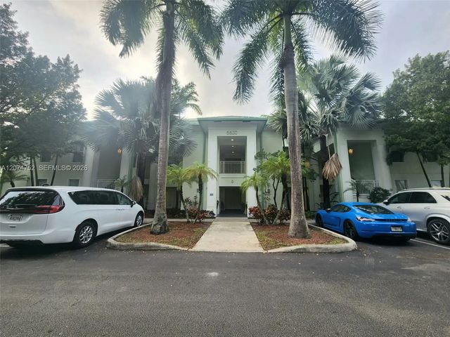 5300 Nw 87th Avenue #614, Doral
