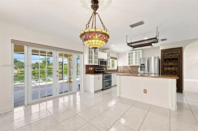 5 of 39 - 14060 Richwood Place, Davie, FL