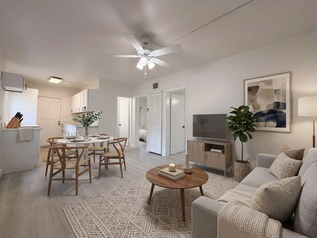 4 of 32 - 716 Nw 17th Avenue, Fort Lauderdale, FL