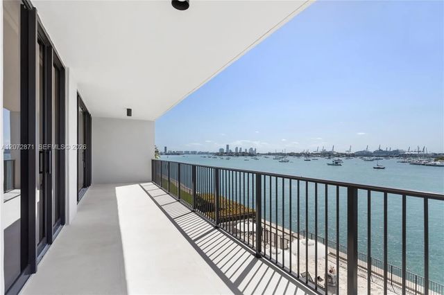 4 of 40 - 1000 Venetian Way #301/303, Miami, FL