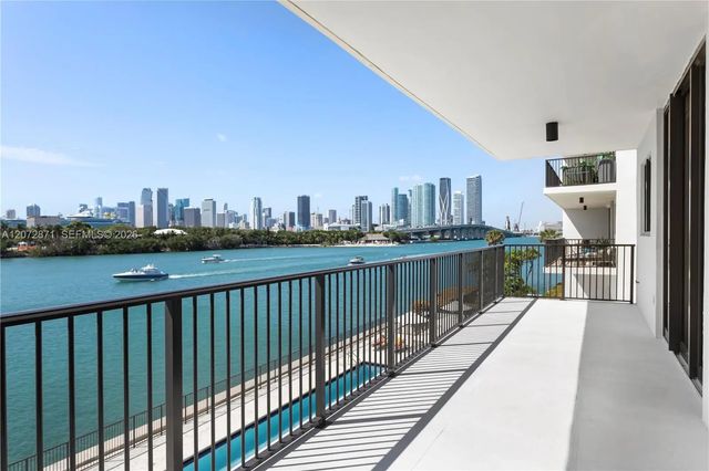 5 of 40 - 1000 Venetian Way #301/303, Miami, FL