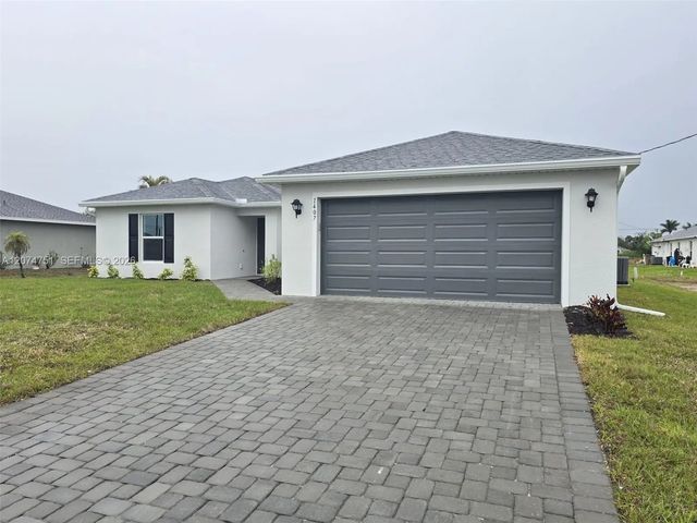 1407 Nw 17th Place, Cape Coral