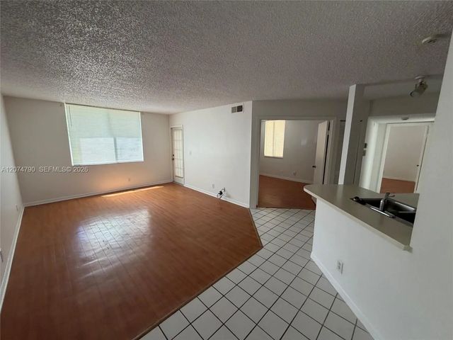 4 of 14 - 4015 W Mcnab Road #d209, Pompano Beach, FL