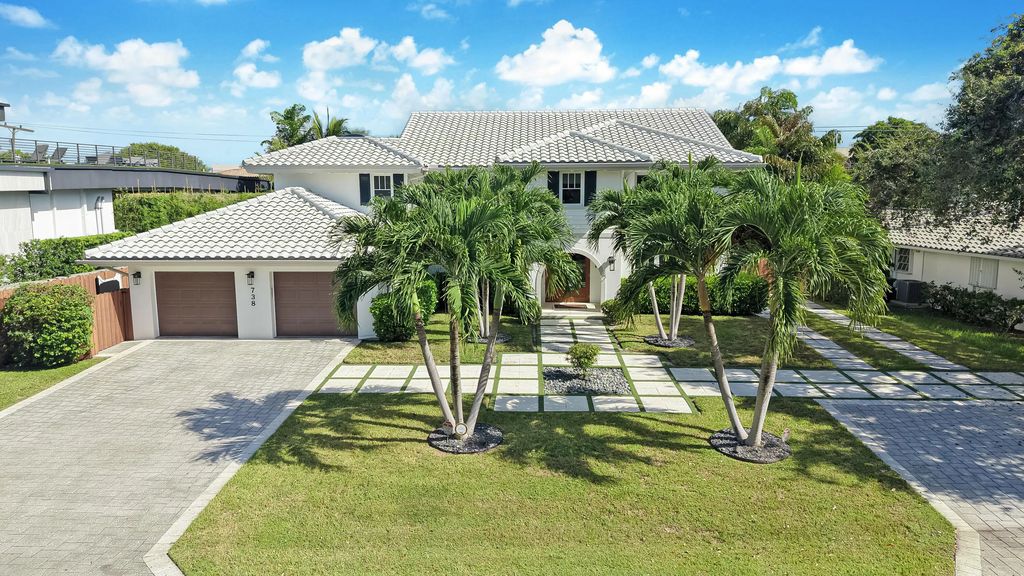 738 Middle River Drive, Fort Lauderdale
