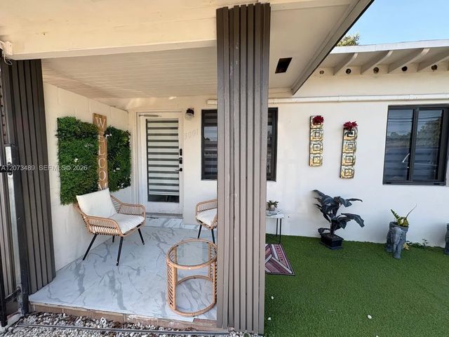 5 of 21 - 3001 Nw 106th Street, Miami, FL