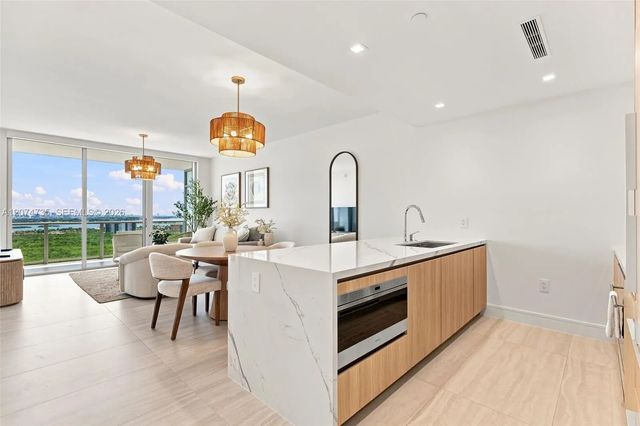 2 of 59 - 2411 Laguna Circle #1704, North Miami, FL