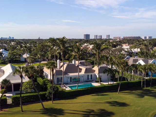 4 of 28 - 971 Lake House Drive, North Palm Beach, FL