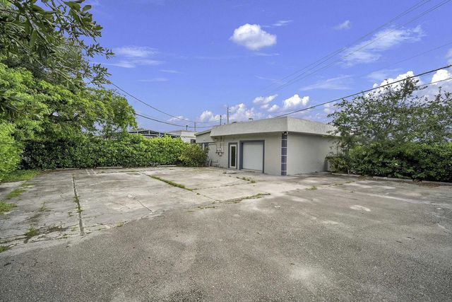 2 of 18 - 3311 N Dixie, Pompano Beach, FL