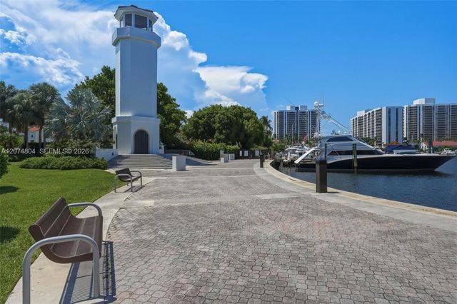 3 of 5 - 3601 Ne 207th Street, Aventura, FL