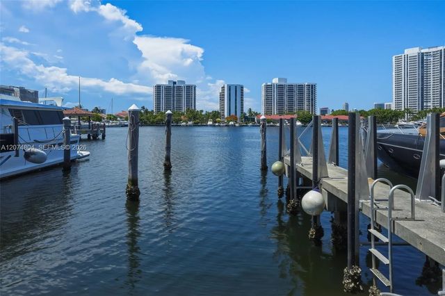 4 of 5 - 3601 Ne 207th Street, Aventura, FL