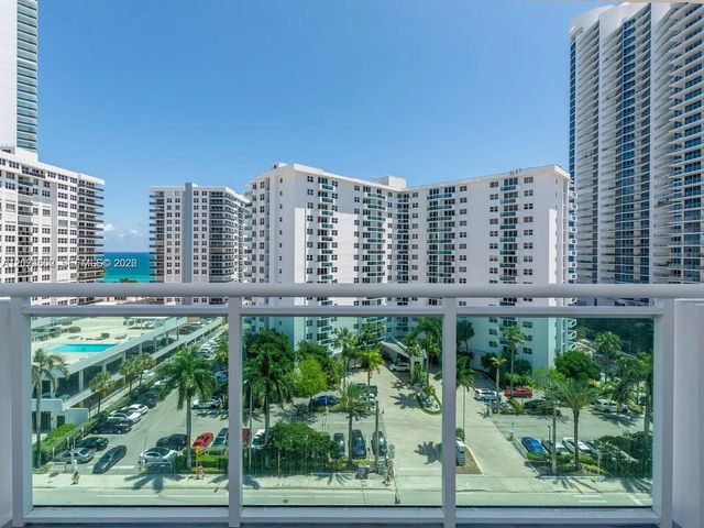 3000 S Ocean Drive #922, Hollywood