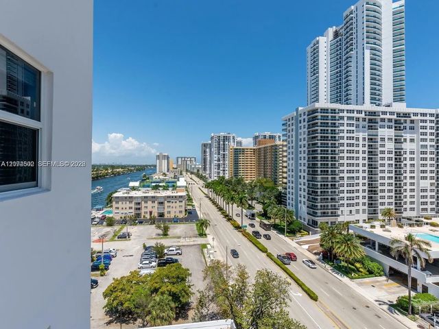 3 of 42 - 3000 S Ocean Drive #922, Hollywood, FL