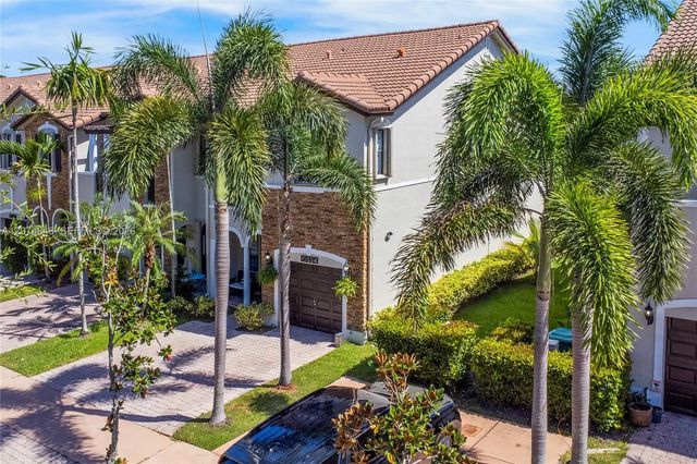 2 of 34 - 10334 Nw 30th Terrace, Doral, FL