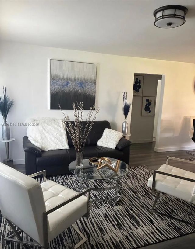 5 of 23 - 5721 Nw 64th Way, Tamarac, FL