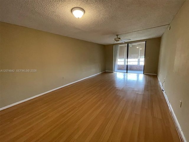 4 of 17 - 1810 Sw 81st Avenue #2401, North Lauderdale, FL