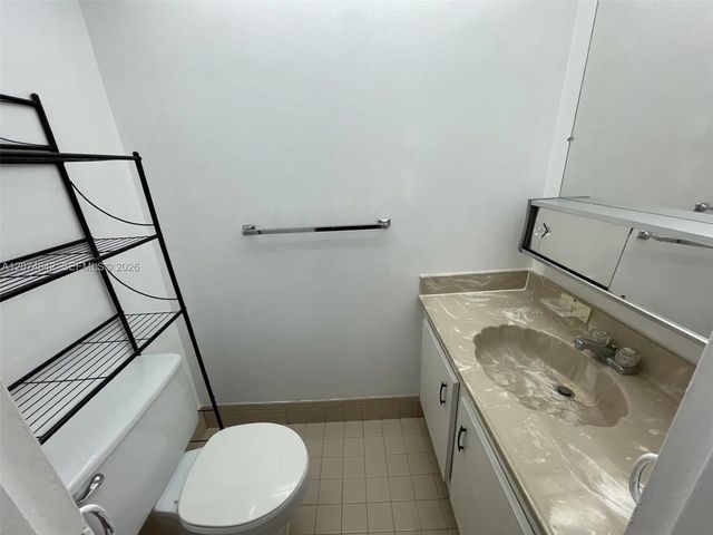 5 of 17 - 1810 Sw 81st Avenue #2401, North Lauderdale, FL