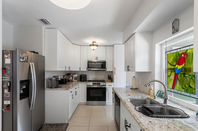 3 of 50 - 8621 Nw 3rd Street, Pembroke Pines, FL
