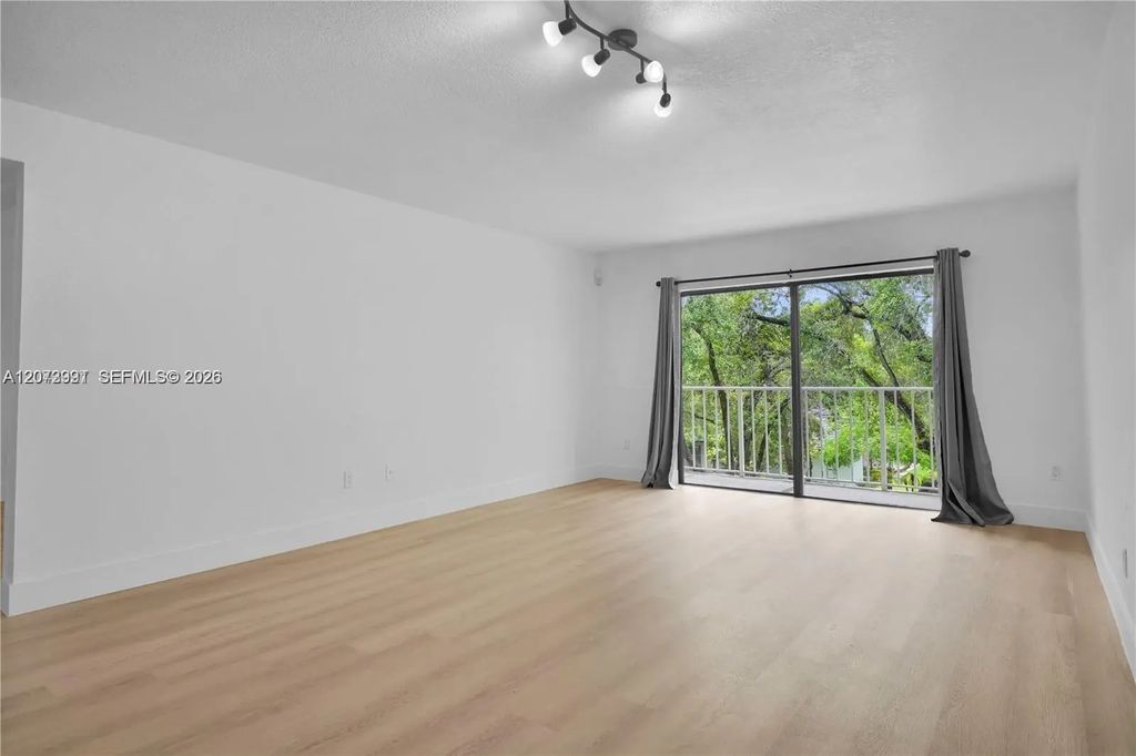 9301 Sw 92nd Avenue #a302, Miami