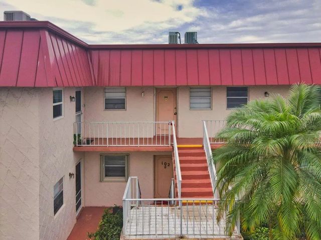 12026 Greenway Circle S #202, Royal Palm Beach