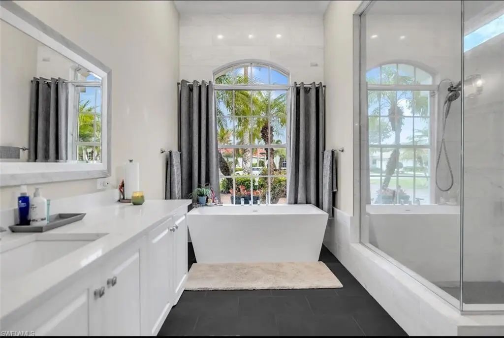 2721 Olde Cypress Drive, Naples, FL, 34119