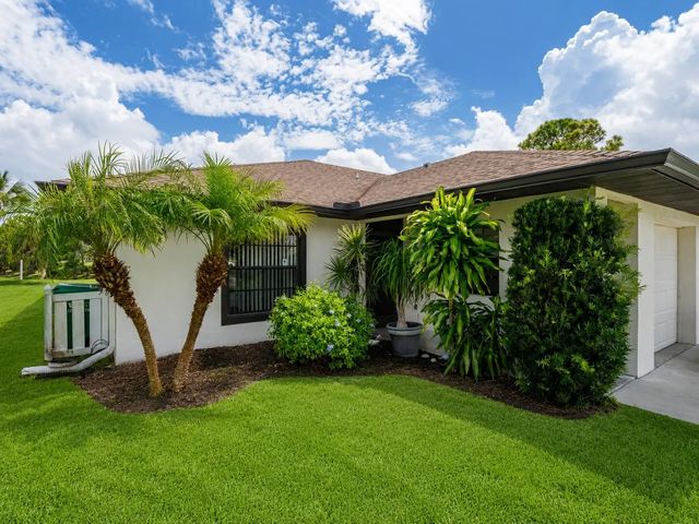 3 of 27 - 307 S Wimbrow Drive, Sebastian, FL