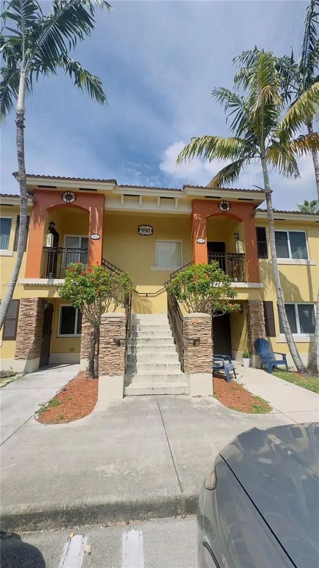 2 of 37 - 990 Ne 33rd Terrace #202, Homestead, FL