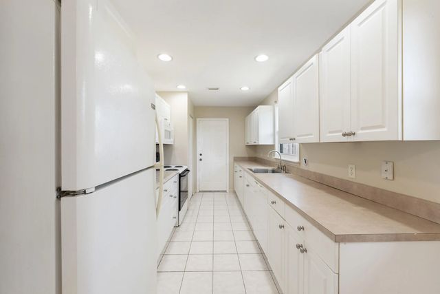 3 of 21 - 209 Sw Chapman Avenue, Port St. Lucie, FL