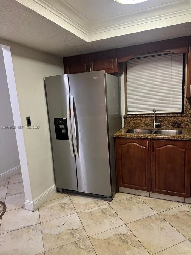 4 of 21 - 10851 Sw 6th Street #5, Sweetwater, FL