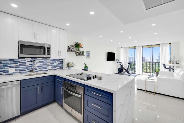 5 of 32 - 20335 W Country Club Drive #2107, Aventura, FL