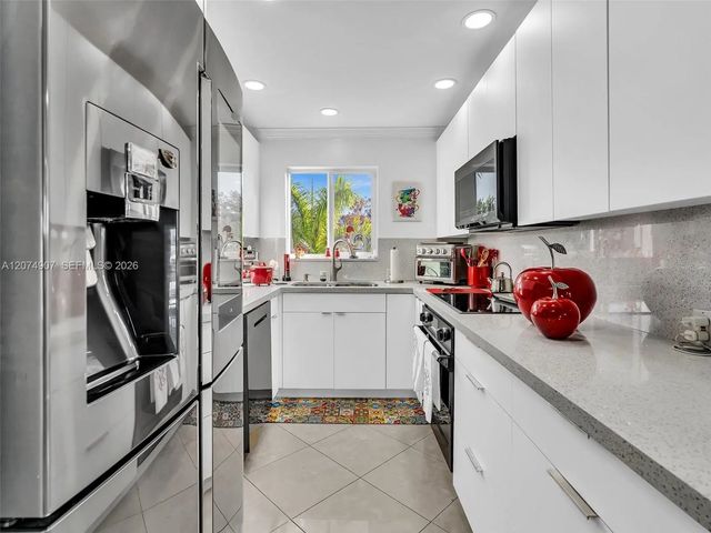 3 of 18 - 3601 Ne 170th Street #301 - Dock, North Miami Beach, FL
