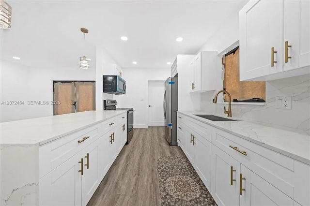 4 of 12 - 1014 W 66th Street, Hialeah, FL