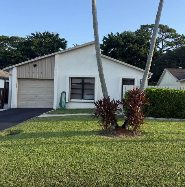 2 of 33 - 5075 Mirror Lakes Boulevard, Boynton Beach, FL
