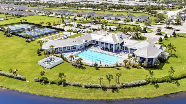 4 of 29 - 1113 Se Crosswood Way, Port St. Lucie, FL