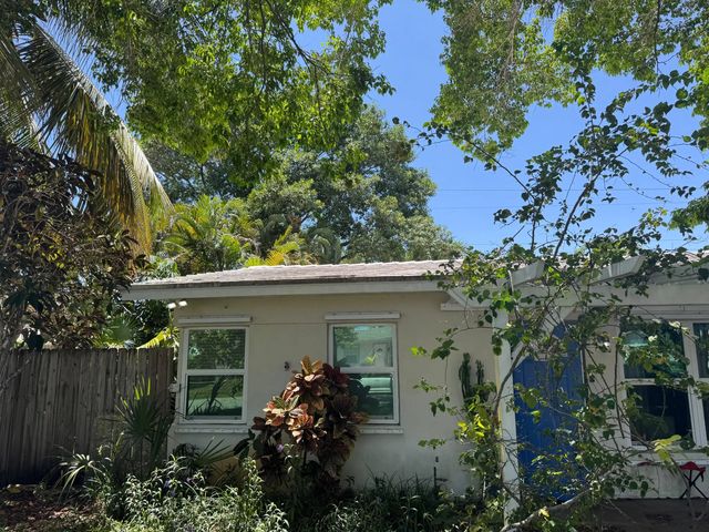 2 of 21 - 1450 Ne 32nd Street, Pompano Beach, FL