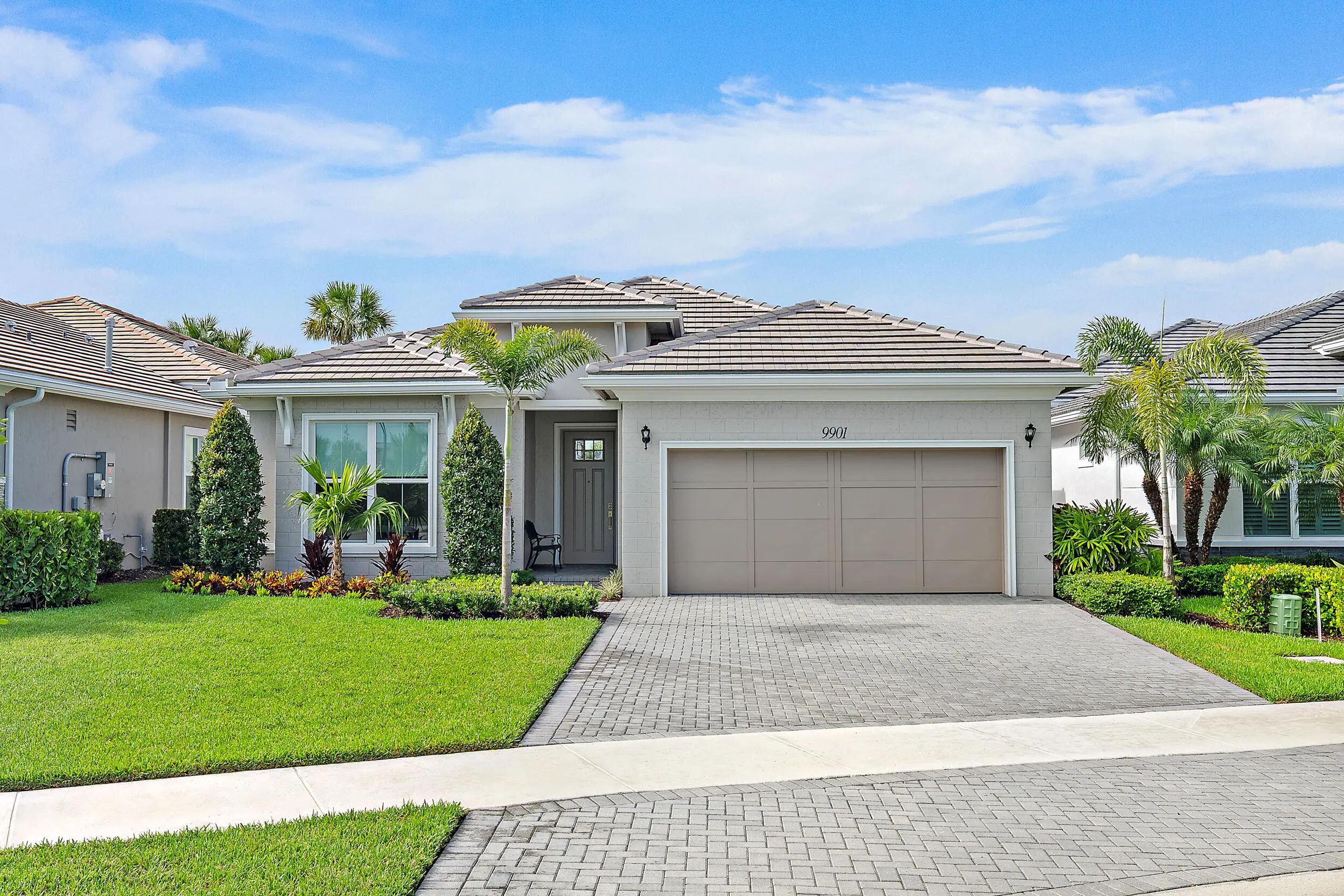 Residential Real Estate for Sale located in the neighborhood of Avenir - Regency, in the city of Palm Beach Gardens, FL