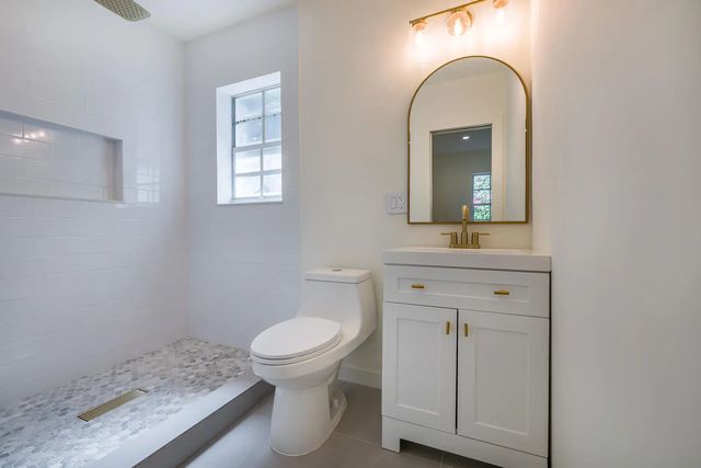 2 of 28 - 20 Ne 169th Street #1-2, North Miami Beach, FL