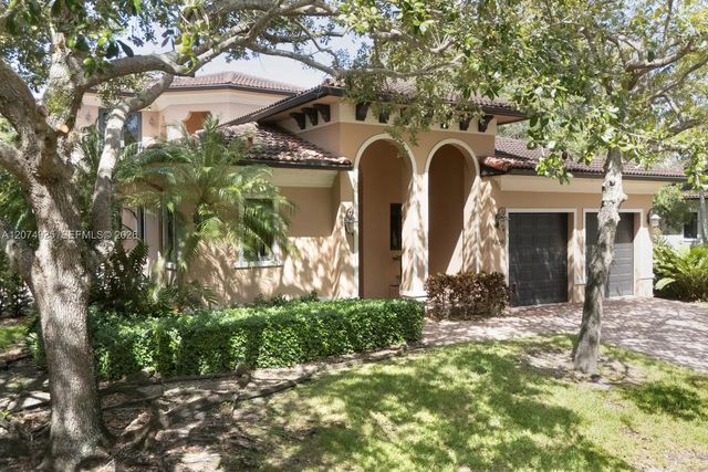 2 of 42 - 11404 Four Fillies Road, Pinecrest, FL