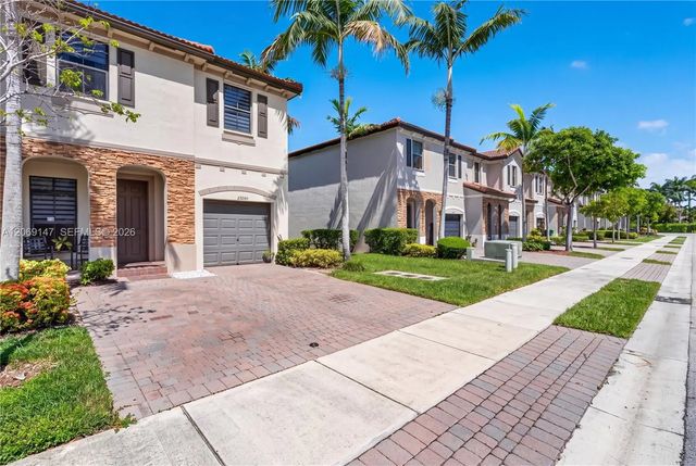 2 of 32 - 23280 Sw 113th Passage, Homestead, FL
