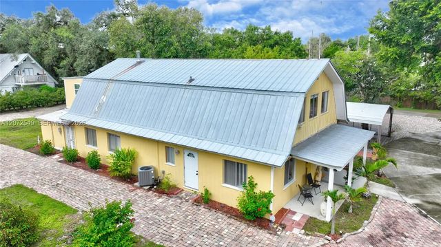 4 of 37 - 123 Riverbend Drive, LaBelle, FL