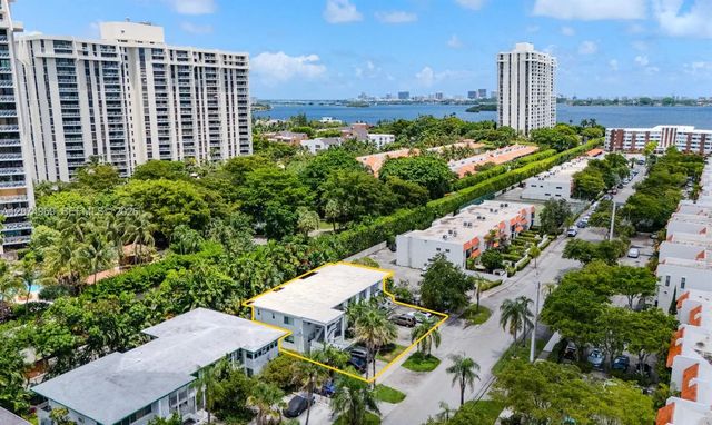 1385 Ne 105th Street, Miami Shores