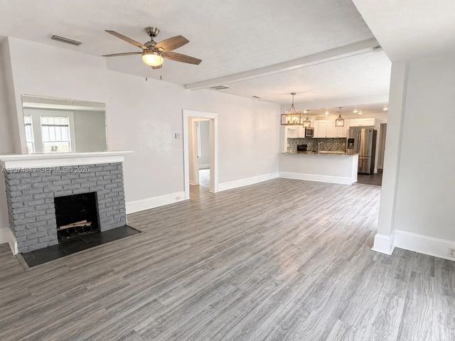 5 of 21 - 747 West Street, Jacksonville, FL