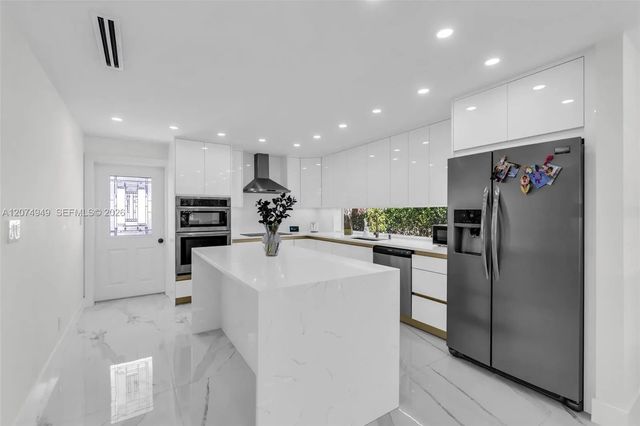 5 of 31 - 1593 Barbarie Lane, West Palm Beach, FL