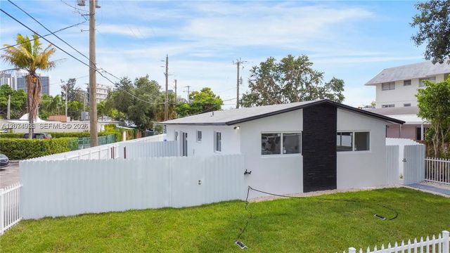 2388-2390 Ne 173rd Street, North Miami Beach