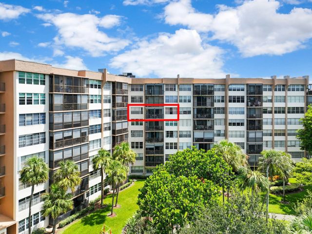 2 of 29 - 1400 Saint Charles Place #624, Pembroke Pines, FL