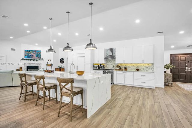8440 Sw 182nd Terrace, Palmetto Bay