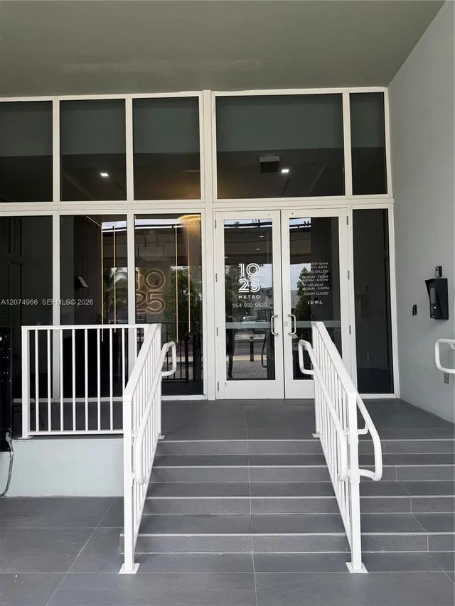 5 of 21 - 1033 E 25th Street #1, Hialeah, FL
