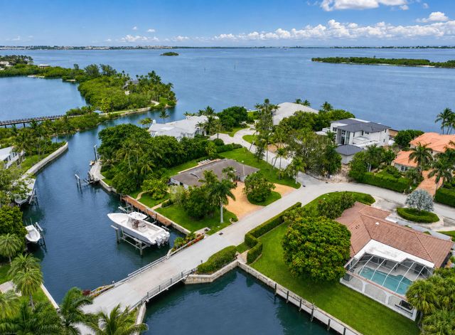 4 of 64 - 2 Island Road, Sewalls Point, FL