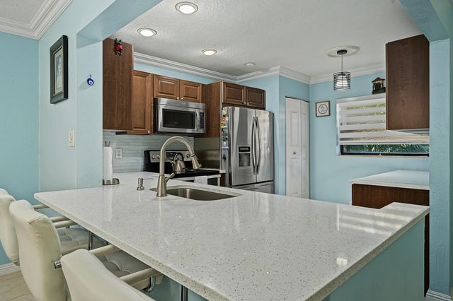4228 Nw 22nd Street #100j, Coconut Creek